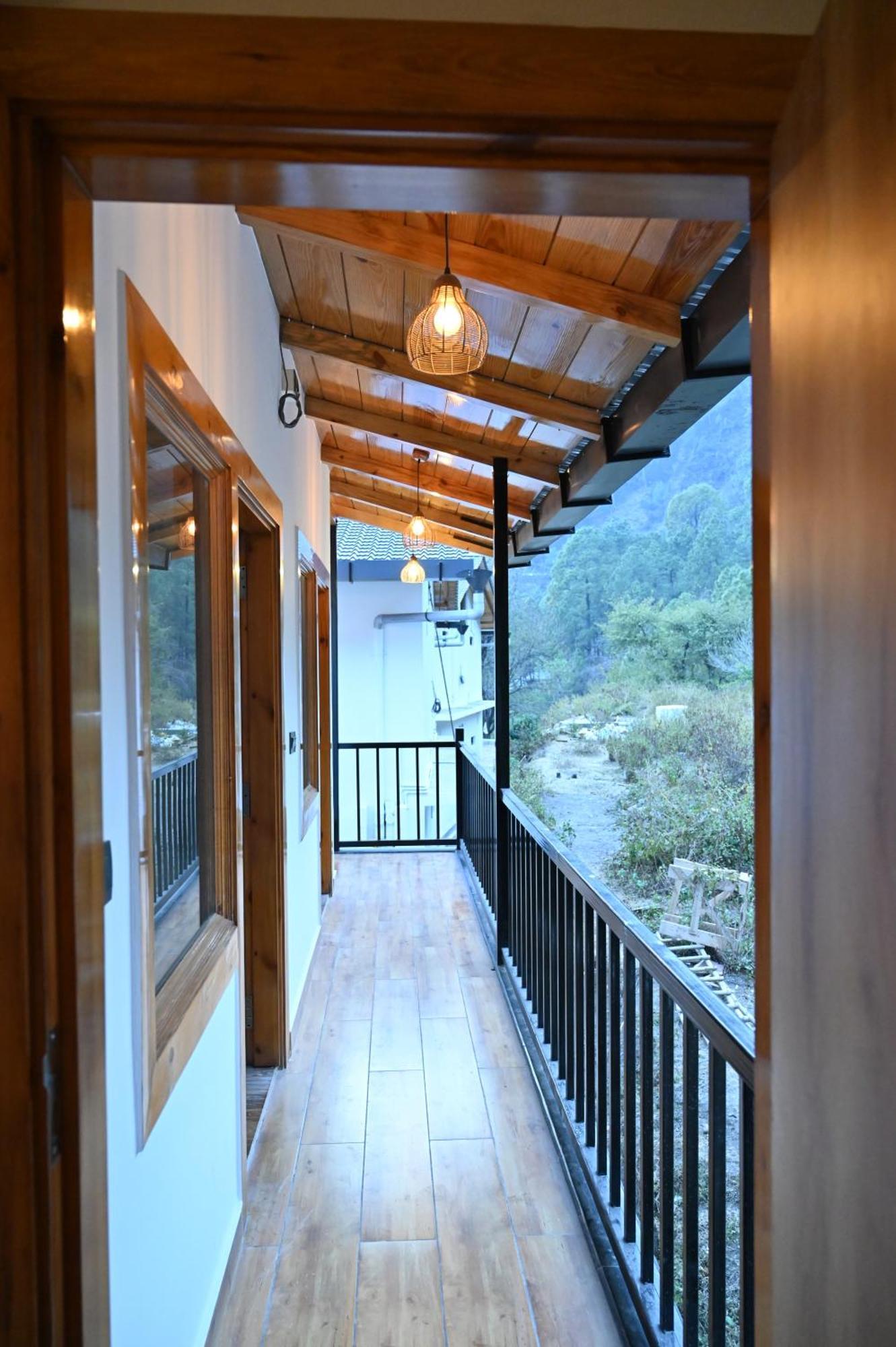 Silver Fern By The Hillside ناينيتال الغرفة الصورة
